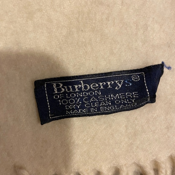 Burberry Scarf Cream Beige Tan Winter Neck Scarf Cashmere Fringe Unisex - Picture 4 of 6